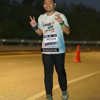 Runner Photo 7734313