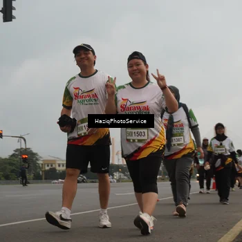 Runner Photo 7734340