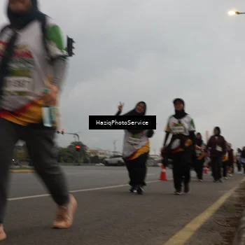 Runner Photo 7734379
