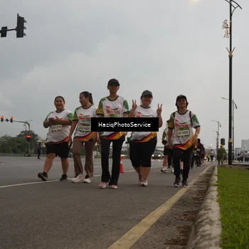 Runner Photo 7734441