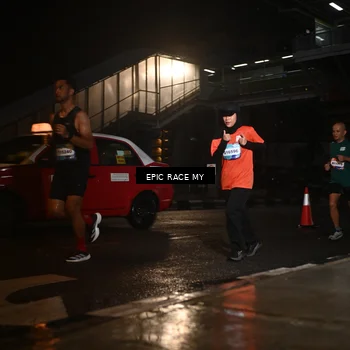 Runner Photo 7734475