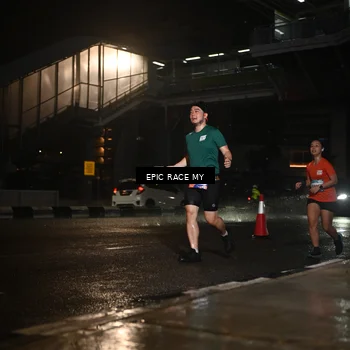 Runner Photo 7734518
