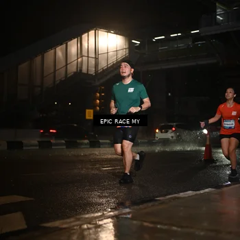 Runner Photo 7734531