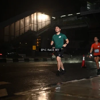 Runner Photo 7734545