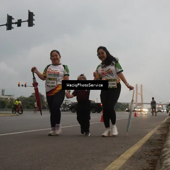Runner Photo 7734614