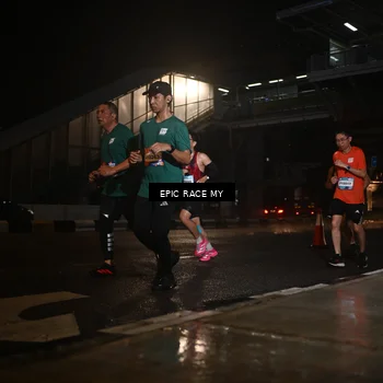 Runner Photo 7734628
