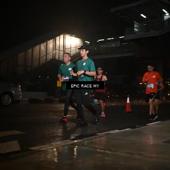Runner Photo 7734632