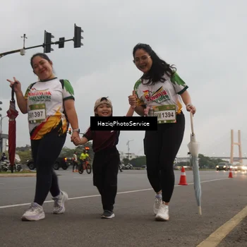 Runner Photo 7734641