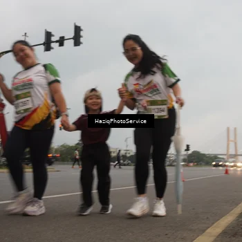 Runner Photo 7734651