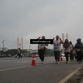 Runner Photo 7734652