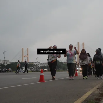Runner Photo 7734653