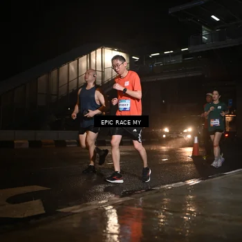 Runner Photo 7734654