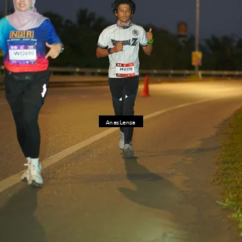 Runner Photo 7734664