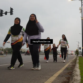 Runner Photo 7734710