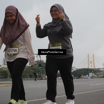 Runner Photo 7734711