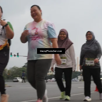 Runner Photo 7734717
