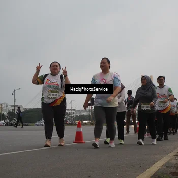 Runner Photo 7734719