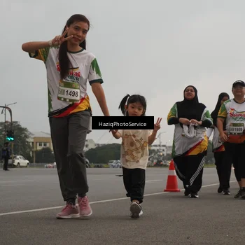 Runner Photo 7734759