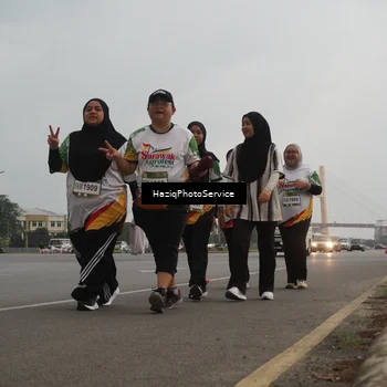 Runner Photo 7734773