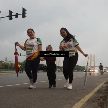 Runner Photo 7734787