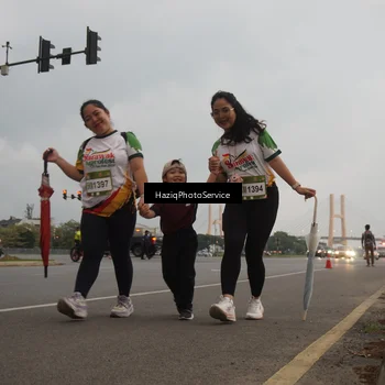 Runner Photo 7734805