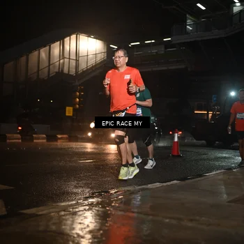 Runner Photo 7734842
