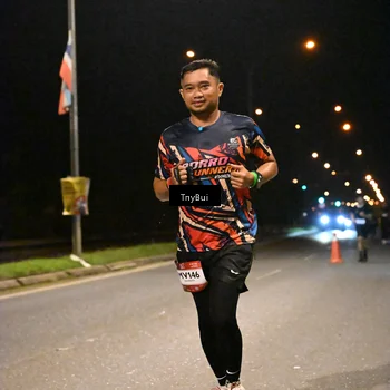 Runner Photo 7734853