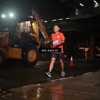 Runner Photo 7734874