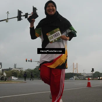Runner Photo 7734893
