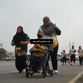 Runner Photo 7734895