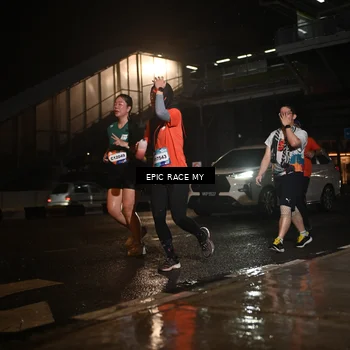 Runner Photo 7734922