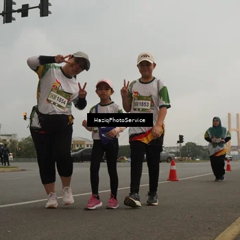 Runner Photo 7734930