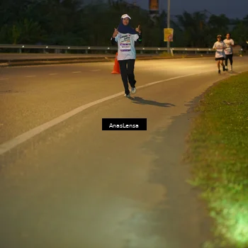 Runner Photo 7734933