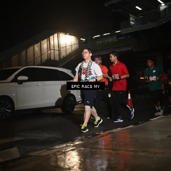 Runner Photo 7734941