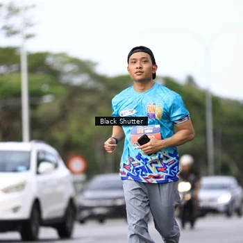 Runner Photo 7734947