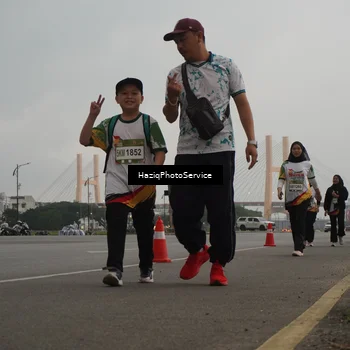 Runner Photo 7734979