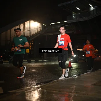 Runner Photo 7734992