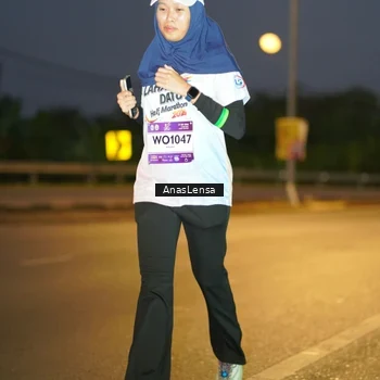 Runner Photo 7735002