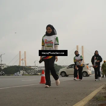 Runner Photo 7735010