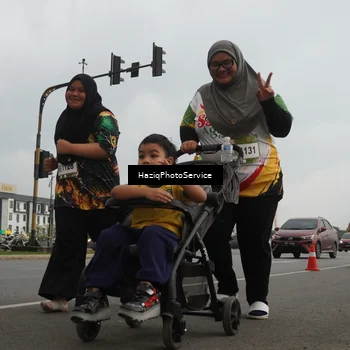 Runner Photo 7735015