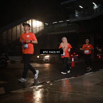 Runner Photo 7735018