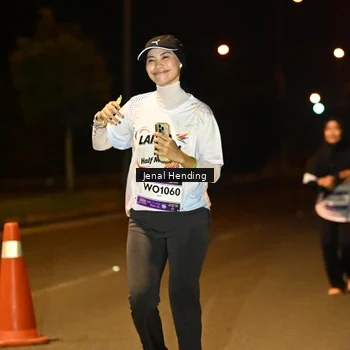 Runner Photo 7735038
