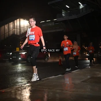 Runner Photo 7735042