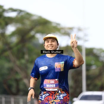 Runner Photo 7735059
