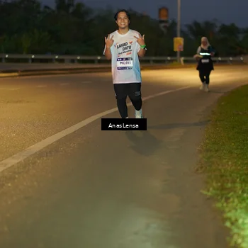 Runner Photo 7735067