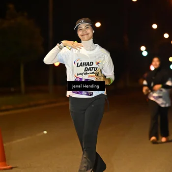 Runner Photo 7735071