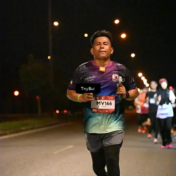 Runner Photo 7735074