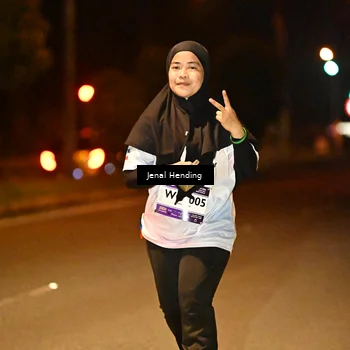Runner Photo 7735077