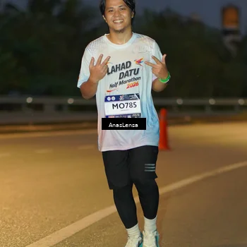 Runner Photo 7735079