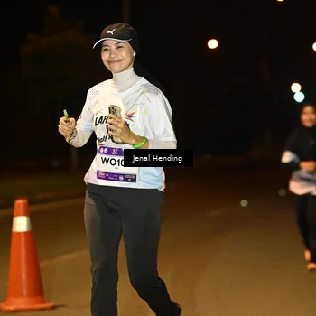 Runner Photo 7735093
